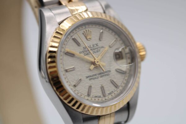 Lady Datejust 79173 left angled view