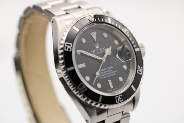 Submariner Date 16610 Left Angled View