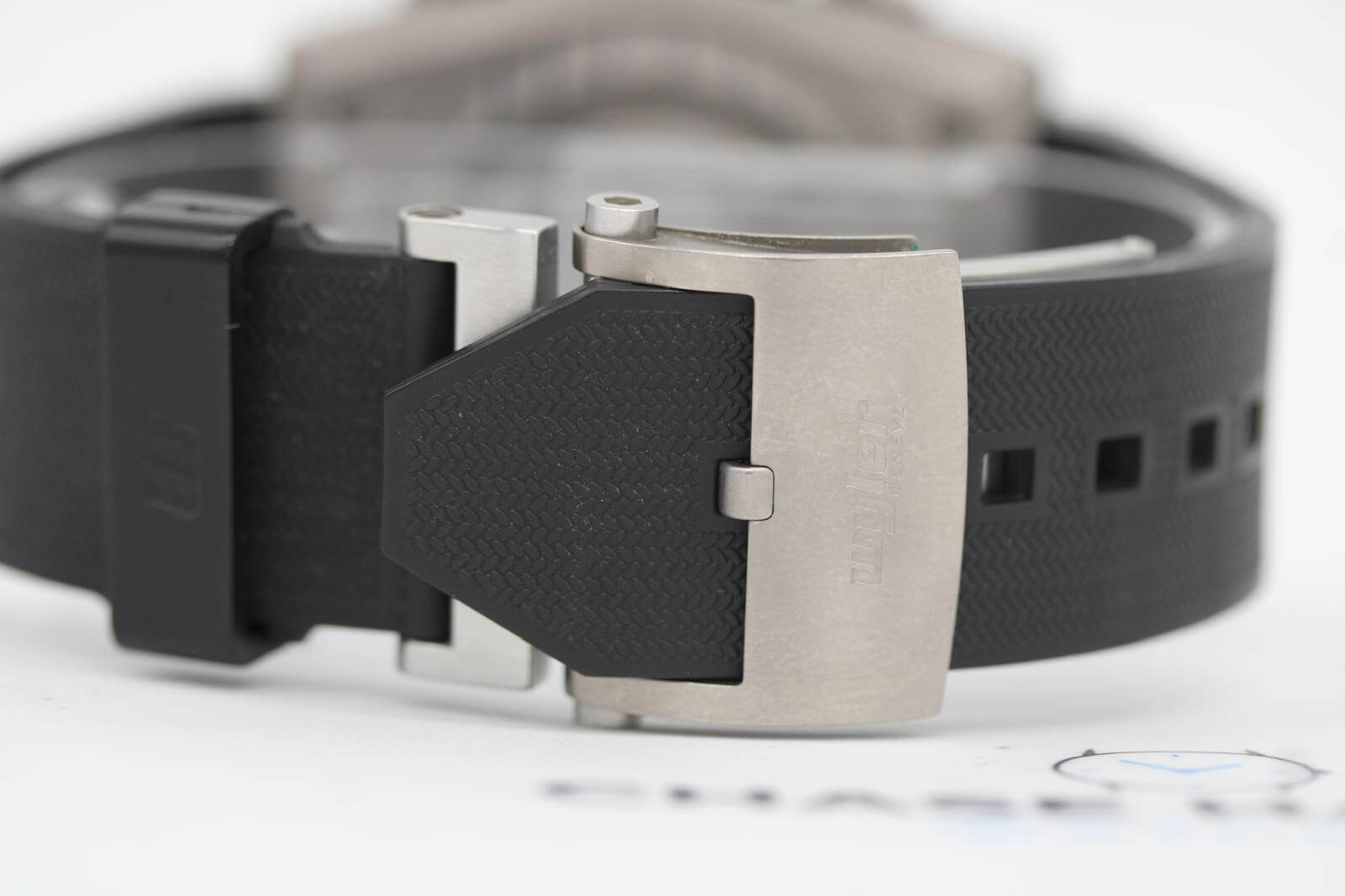 Code R Chronograph 103646 - Image 3